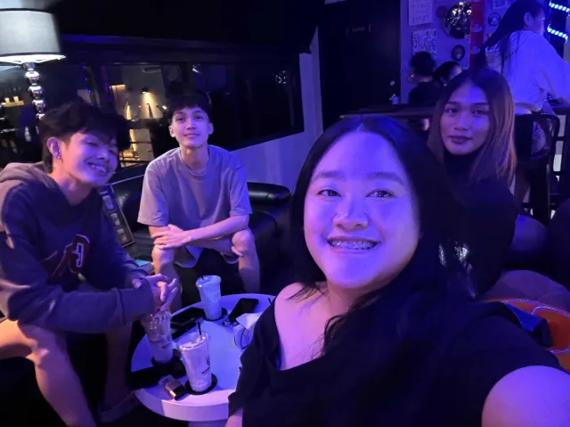 Purple light naman yah